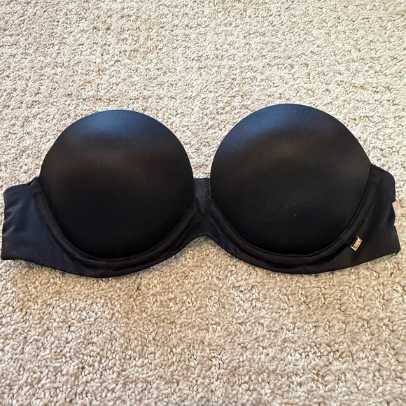 Victoria's Secret Other - Victorias Secret Black Very Sexy Bra Sz 32A Push Up Padding Plunge Strapless
